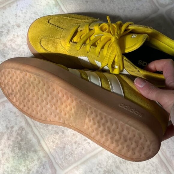 Adidas Shoes - Picture 2 of 4